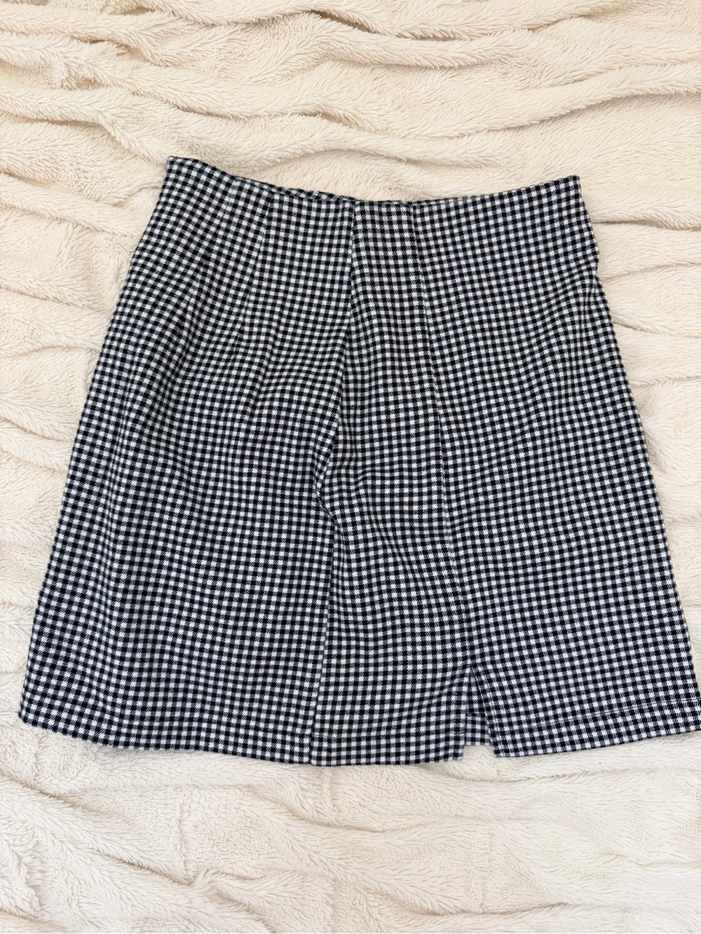 Brandy Melville gingham mini skirt Sz S